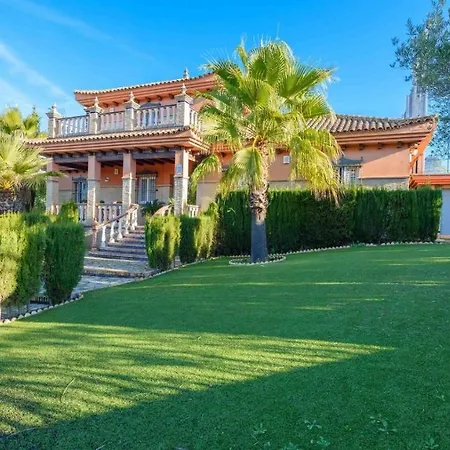 Vakantiehuis Casa Con Pista De Padel Castilblanco De Arroyos By Ruralidays *