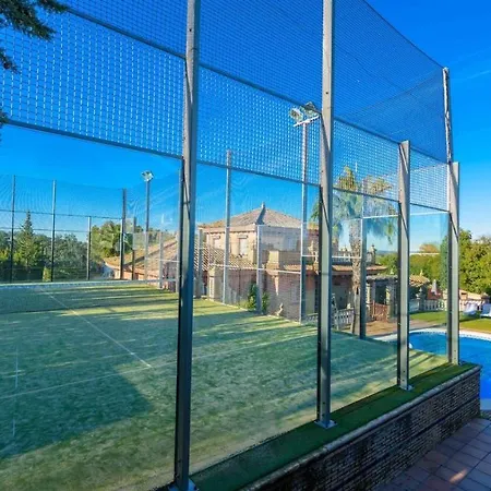 Dom wakacyjny Casa Con Pista De Padel Castilblanco De Arroyos By Ruralidays *